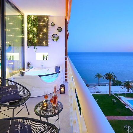 Suite Del Mar Luxury Apartment With Jacuzzi Torremolinos Kültér fotó