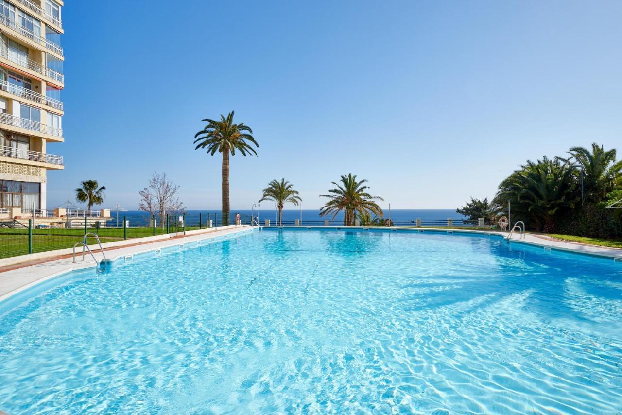 Suite Del Mar Luxury Apartment With Jacuzzi Torremolinos Kültér fotó