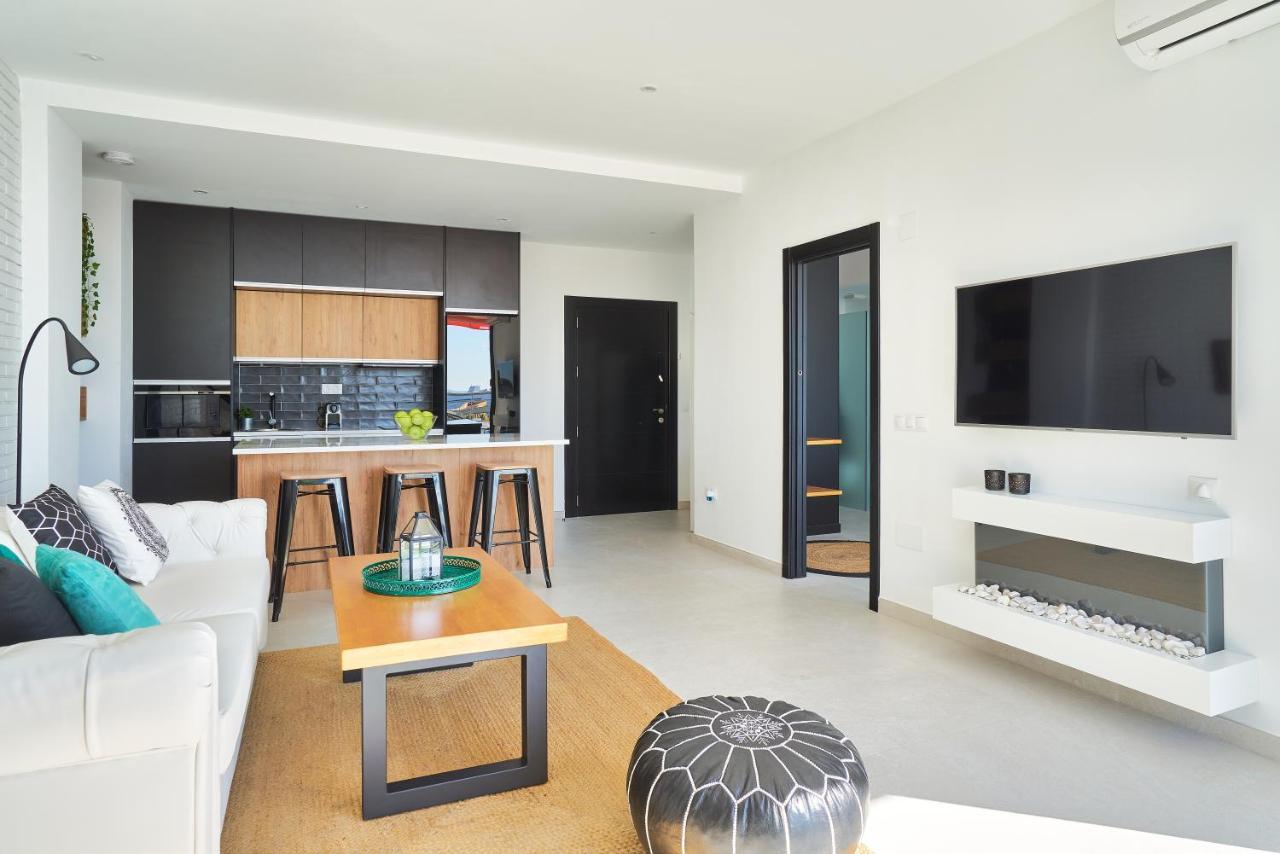 Suite Del Mar Luxury Apartment With Jacuzzi Torremolinos Kültér fotó