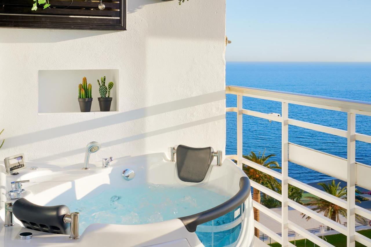 Suite Del Mar Luxury Apartment With Jacuzzi Torremolinos Kültér fotó