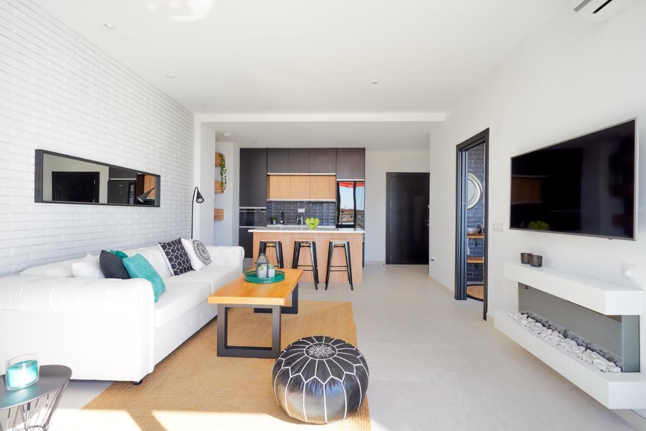 Suite Del Mar Luxury Apartment With Jacuzzi Torremolinos Kültér fotó